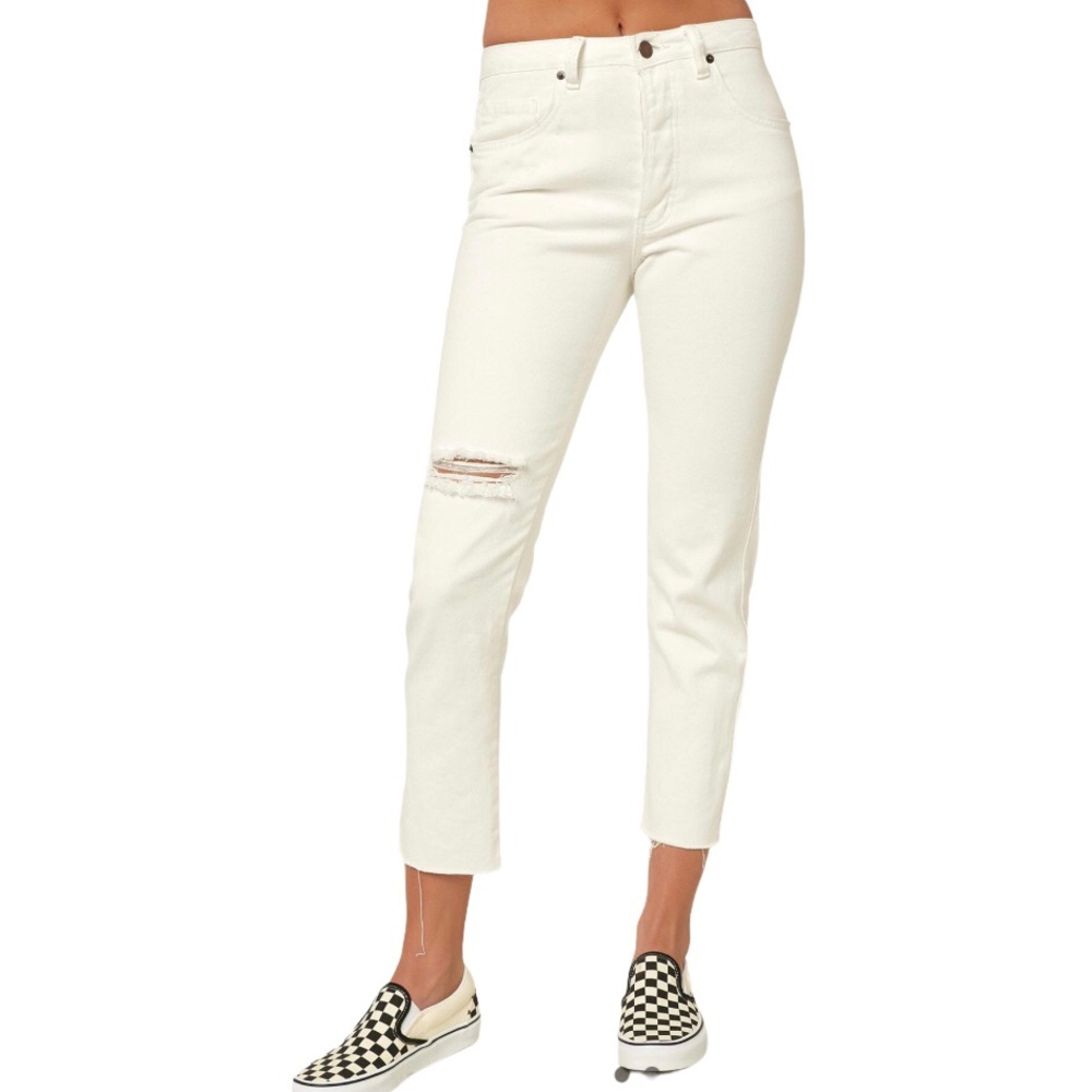 NWT O’Neill Benetar straight leg white jeans 28